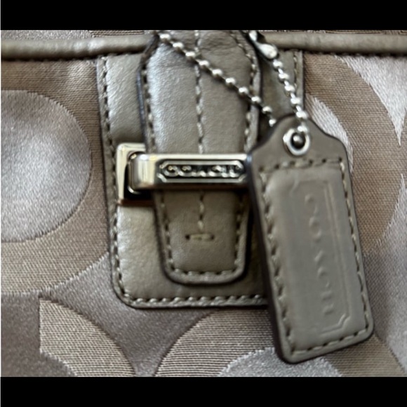 COACH Taylor Op Art SignatureTote in Taupe - Picture 4 of 12